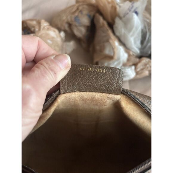 I Have A Very Loved Gucci‎ Purse Needs Lots Of Love Selling As Is No Returns - Picture 9 of 10